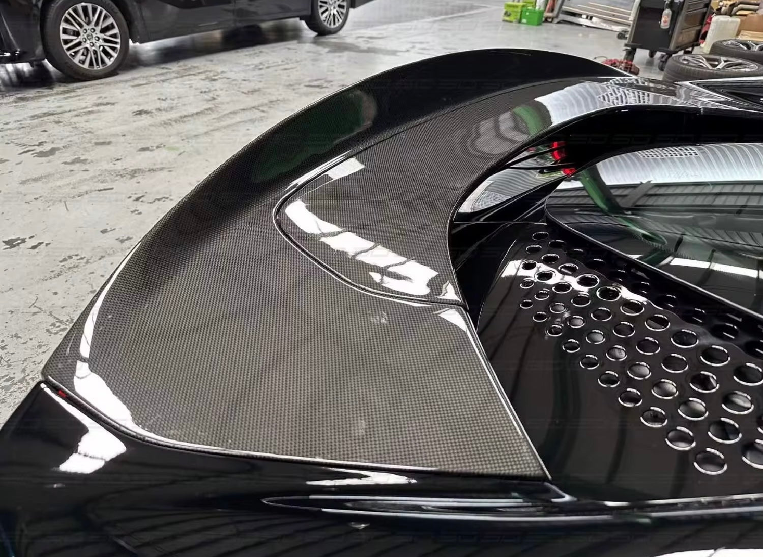 Ferrari SF90 Carbon Fiber Rear Spoiler – High Gloss Real Carbon | OEM Fitment